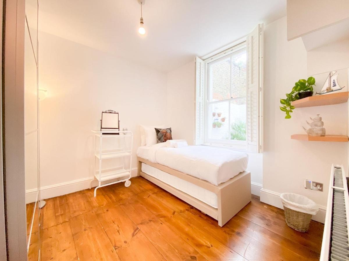 Pass The Keys Garden Apartment In Stockwell London Exterior photo