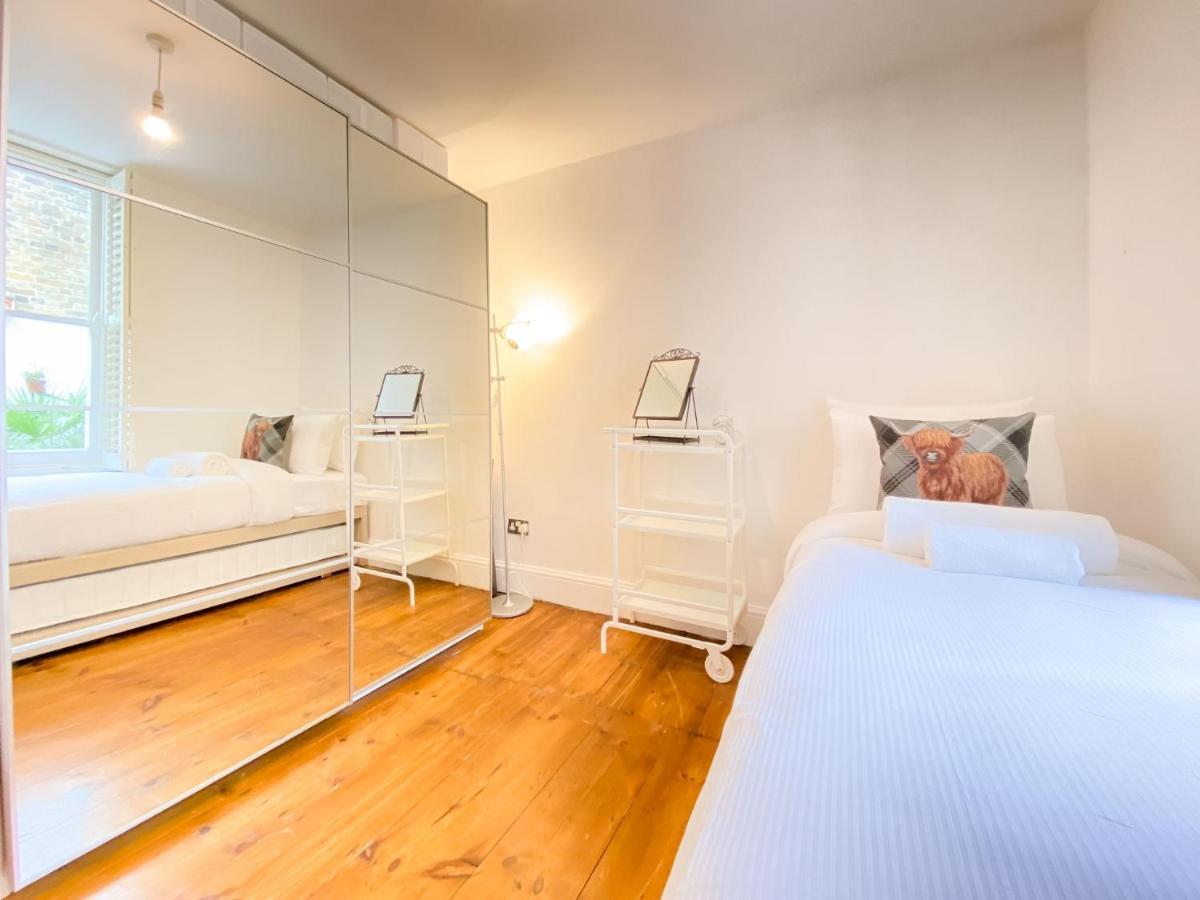 Pass The Keys Garden Apartment In Stockwell London Exterior photo