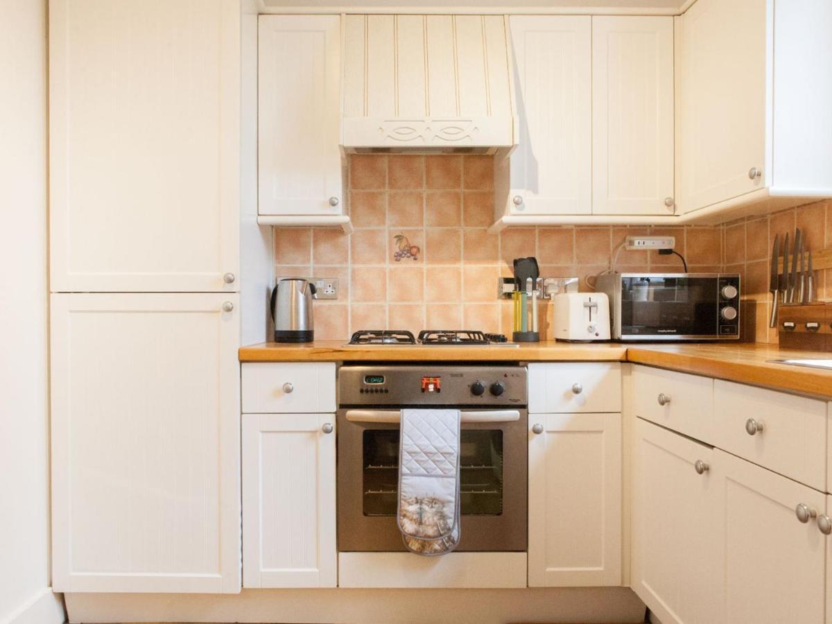 Pass The Keys Garden Apartment In Stockwell London Exterior photo