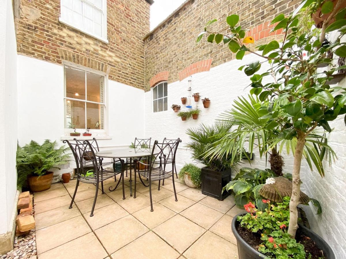 Pass The Keys Garden Apartment In Stockwell London Exterior photo